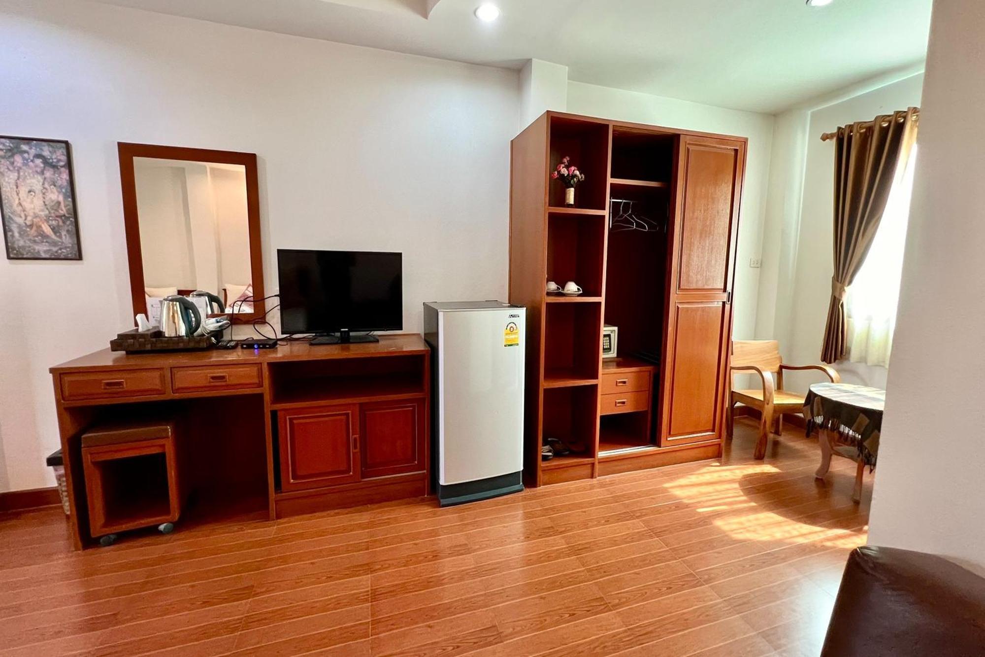 Sawadeelanna Hotel Нан Экстерьер фото