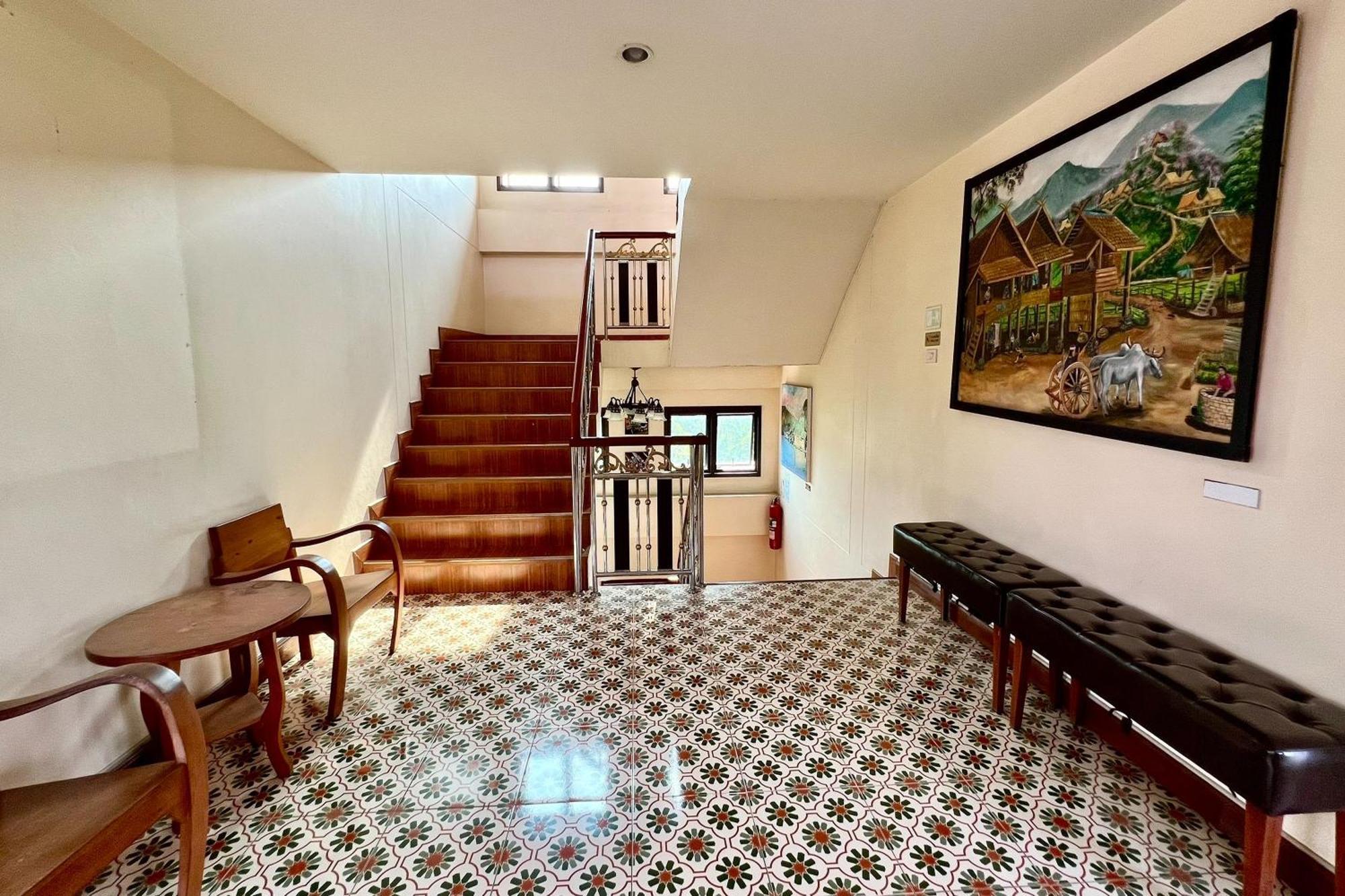Sawadeelanna Hotel Нан Экстерьер фото