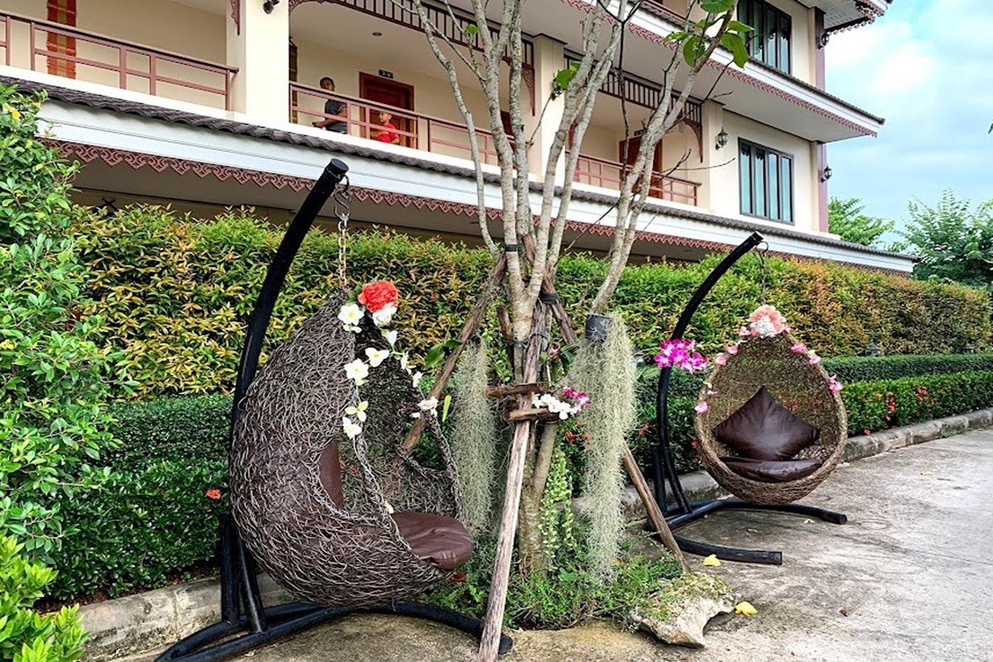 Sawadeelanna Hotel Нан Экстерьер фото