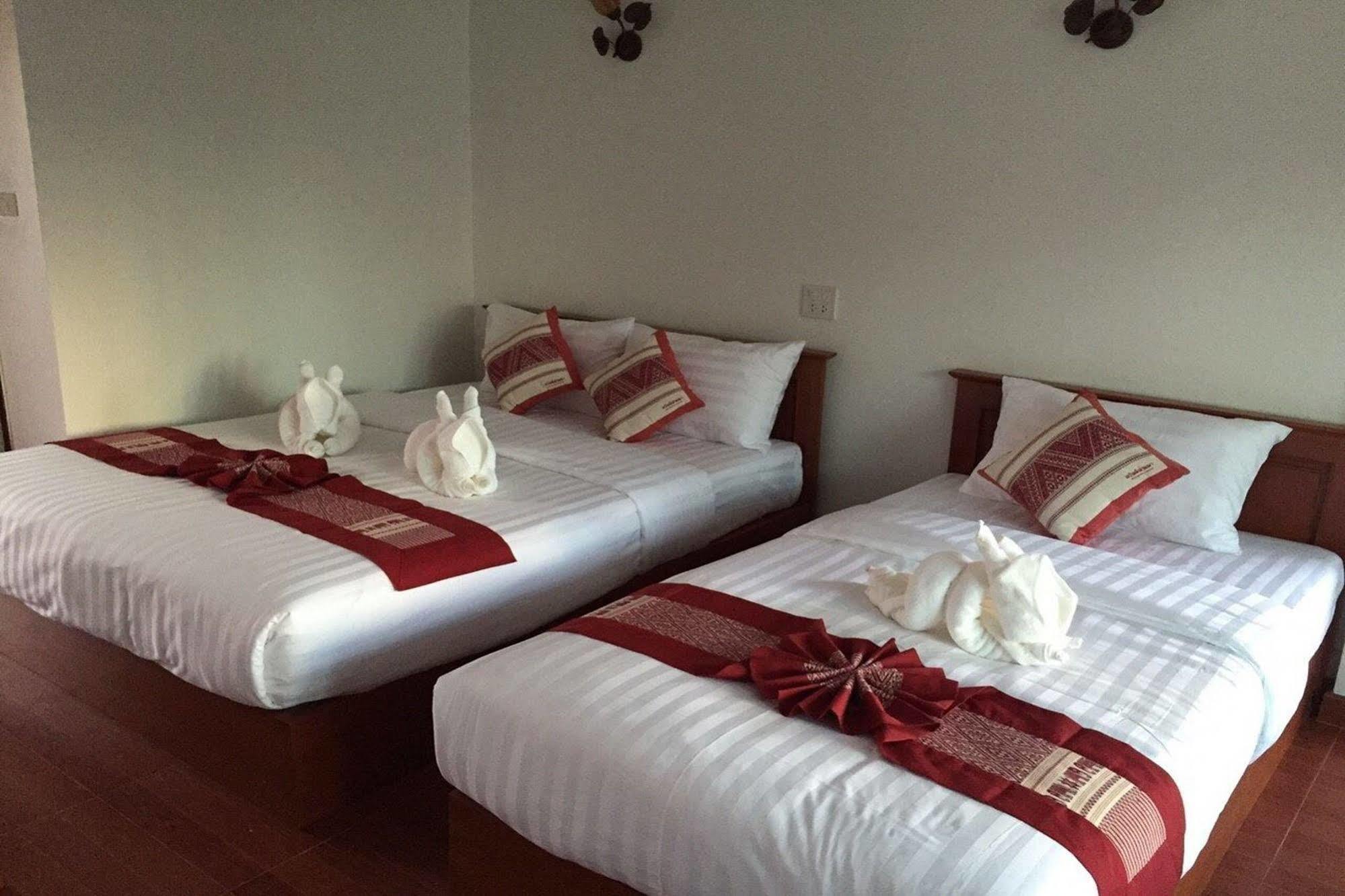 Sawadeelanna Hotel Нан Экстерьер фото